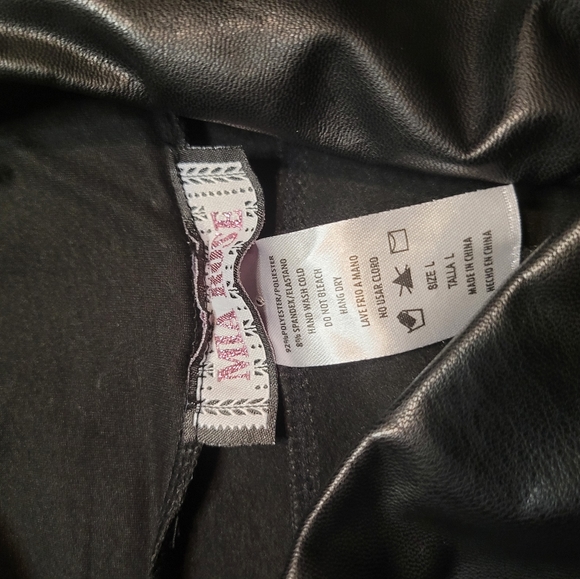 Mia Rose faux leather pants - Picture 5 of 6